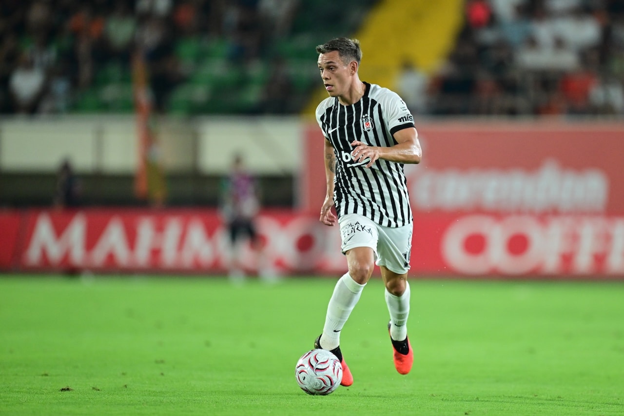 Leandro Trossard maç sonrası VAR kararını eleştirdi
